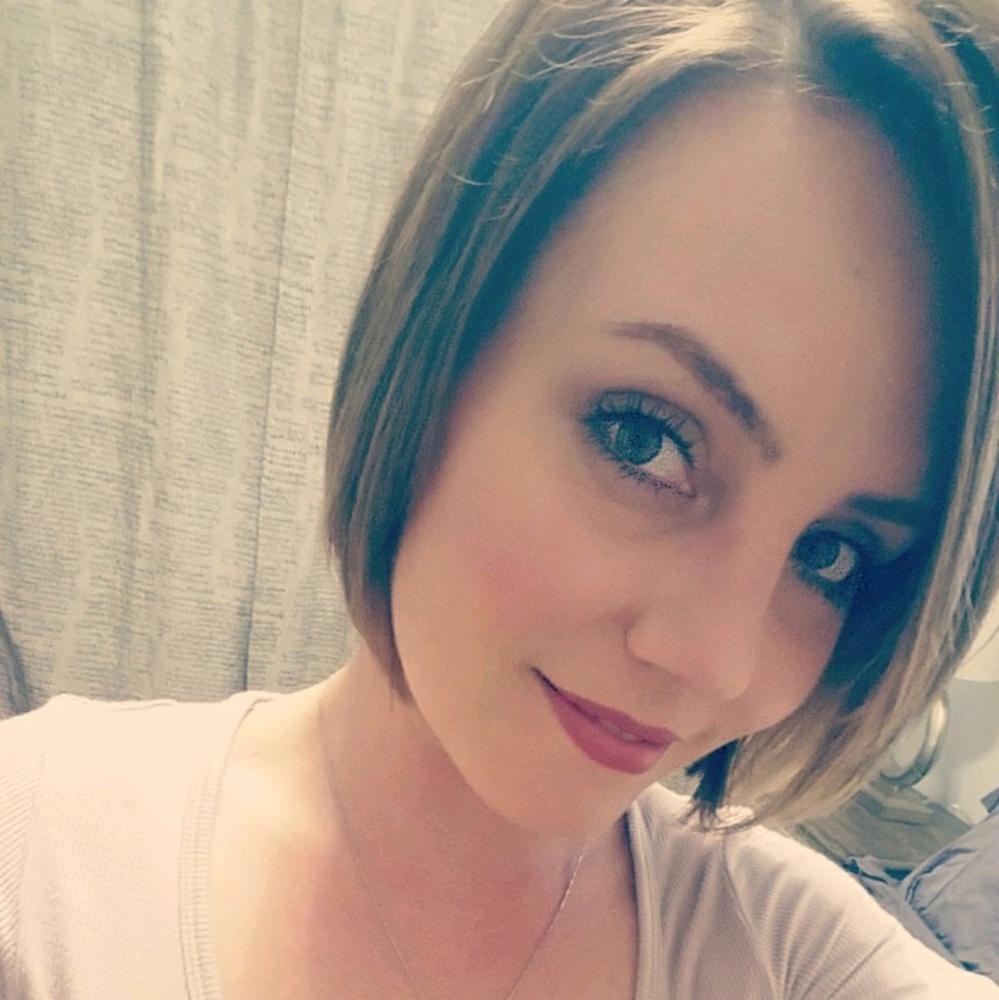 Meet your Posher, Tiffany